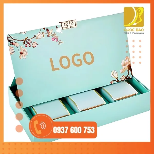 In hộp giấy cứng giúp hộp Trung Thu cao cấp trở nên sang trọng, đẳng cấp