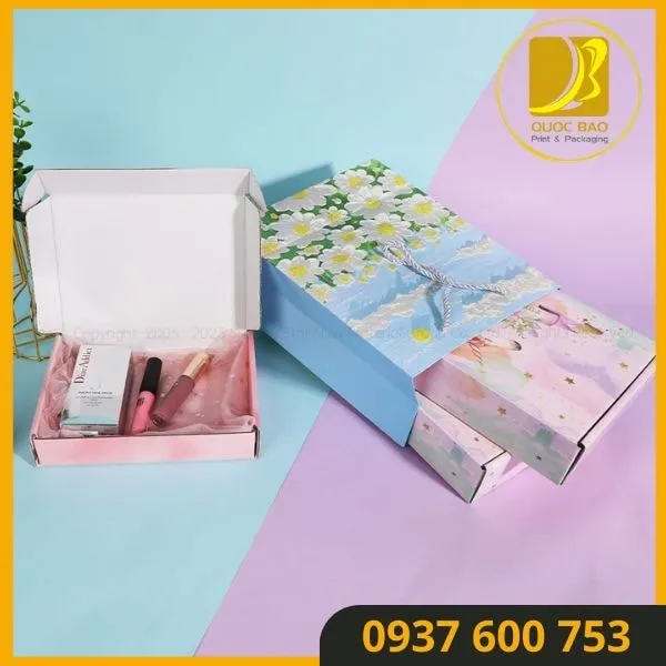 Hộp Carton đựng quà Quốc Bảo – Chất lượng lưu giữ nụ cười và hạnh phúc.