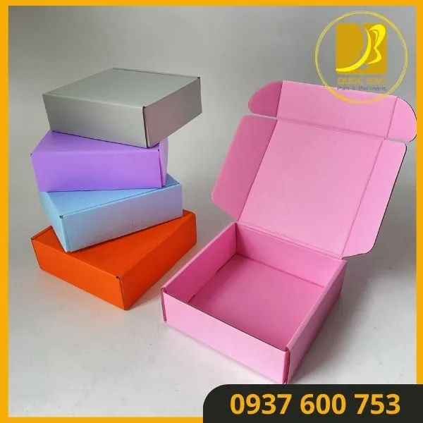 Hộp Carton đựng quà Quốc Bảo – Đón nhận yêu thương với sự an toàn tuyệt đối.