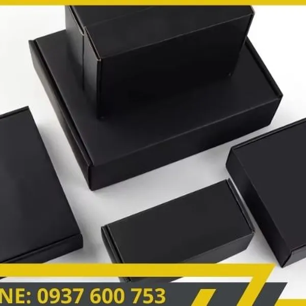 Dịch vụ khách hàng tận tâm: Hỗ trợ nhanh chóng và chuyên nghiệp với hộp giấy carton đóng hàng.