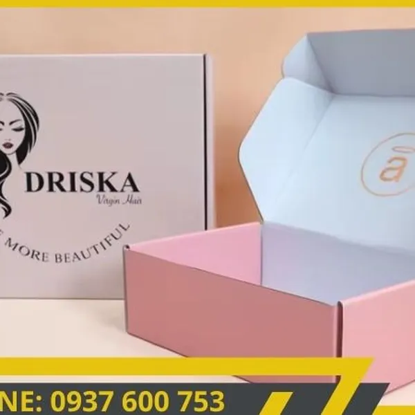 Dịch vụ khách hàng tận tâm: Hỗ trợ nhanh chóng và chuyên nghiệp với hộp giấy carton đóng hàng.