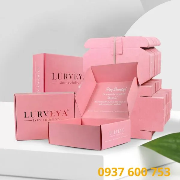 In ấn sắc nét: Màu sắc chuẩn với hộp giấy carton đóng hàng Quốc Bảo