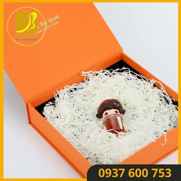 Hộp giấy đựng quà cao cấp: Thể hiện sự tinh tế và sang trọng