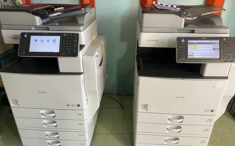 Nên thuê máy photocopy Toshiba hay Ricoh
