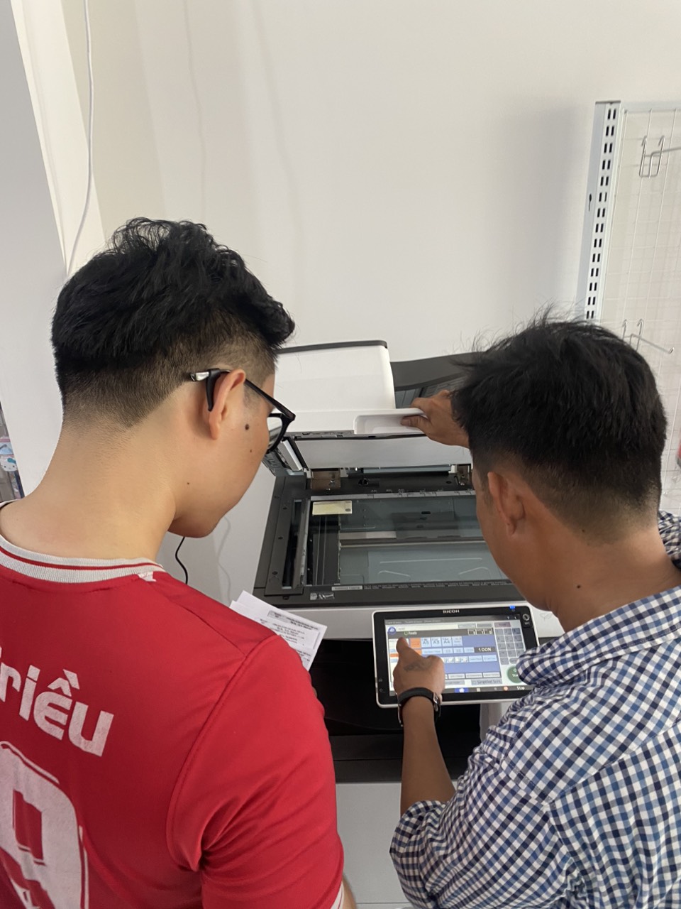 khắc phục máy photocopy bị kẹt giấy liên tục
