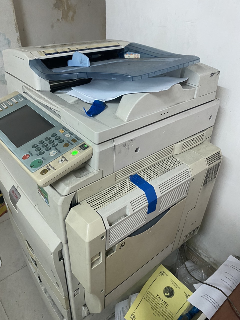 khắc phục máy photocopy bị kẹt giấy liên tục