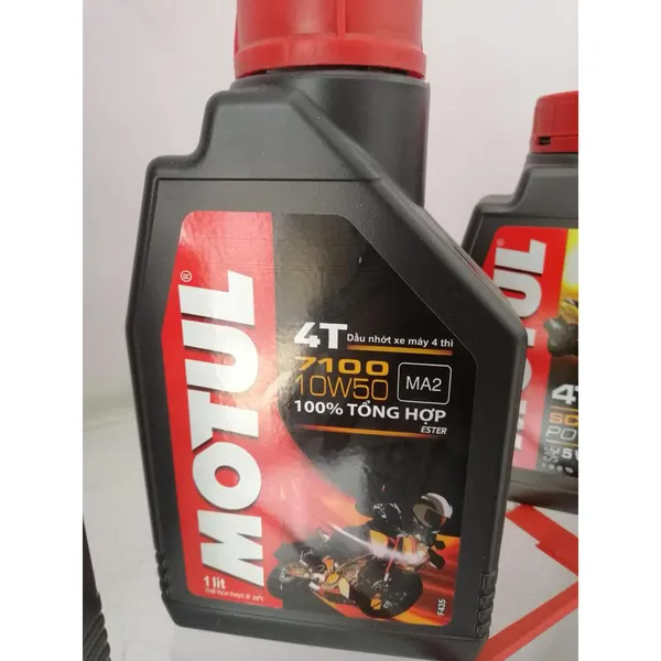 Nhớt Motul 7100 10w50 4T 1L (Xe Số, Mô Tô)