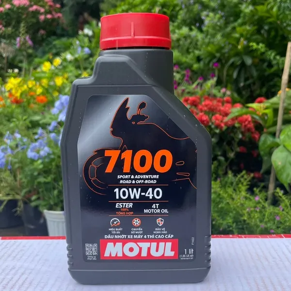 Nhớt Motul 7100 10w40 1L Full Tổng Hợp Cap Cấp Công Nghệ Ester Cho Xe Số, Côn Tay
