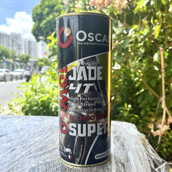 Nhớt Oscar Jade 4T Super 10W40 1L Cho Xe Số, Côn Tay - Nhập khẩu UAE