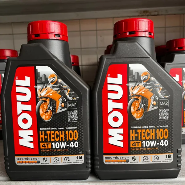 Nhớt Motul  7000 (H-Tech 100 4T 10W40) Mẫu Mới Cao Cấp Cho Mọi loại xe số, xe côn tay, PKL dung tích 1L