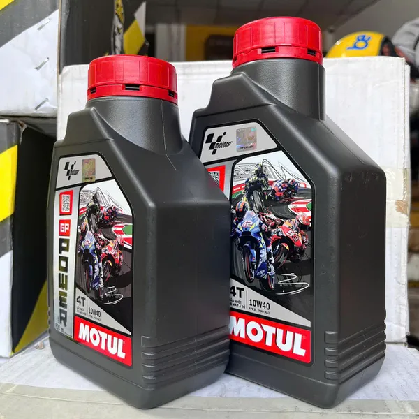 Nhớt Motul GP Power 4T 10W40 0.8L dành cho xe số, tay côn