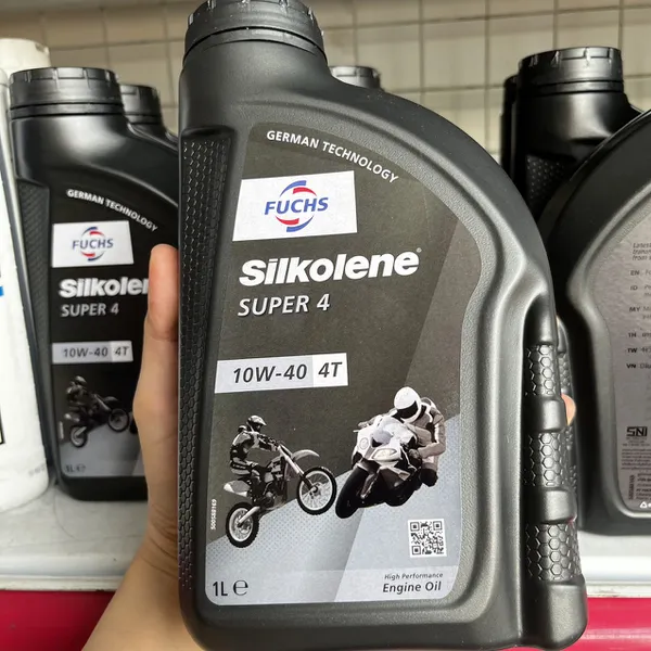 Nhớt Fuchs Silkolene Xe Tay Ga Scoot 4 10w40 800ml Bán Tổng Hợp Cao Cấp Chính Hãng