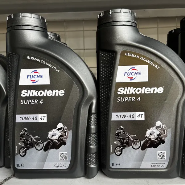 Nhớt Fuchs Silkolene Xe Tay Ga Scoot 4 10w40 800ml Bán Tổng Hợp Cao Cấp Chính Hãng