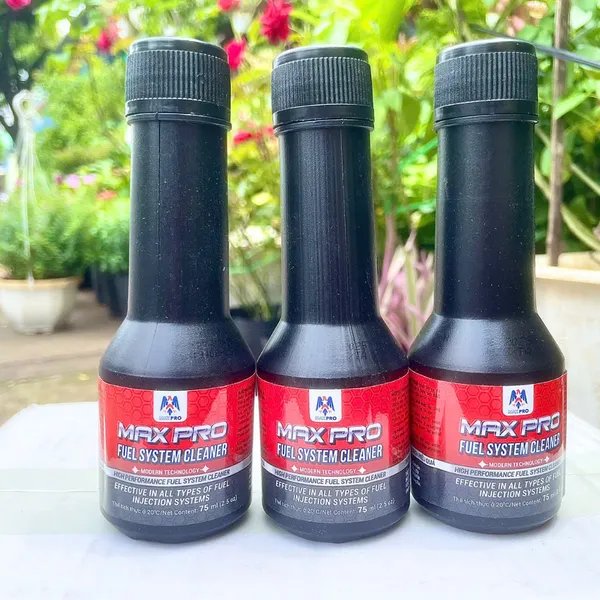 Vệ Sinh Buồng Đốt Maxpro USA Màu Đỏ Chai 75ML