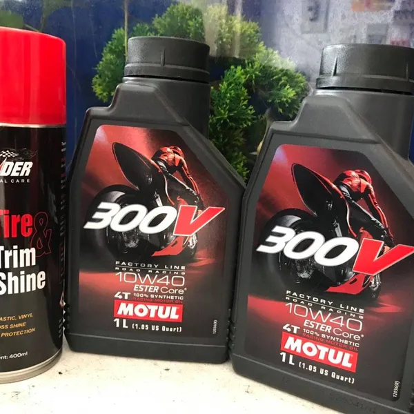 Nhớt Motul 300V