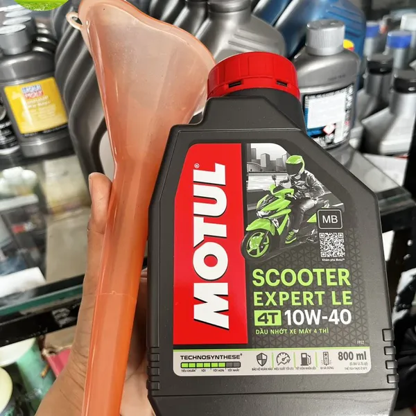 Nhớt Motul Xe Tay Ga Scooter Expert 10w40 0.8L