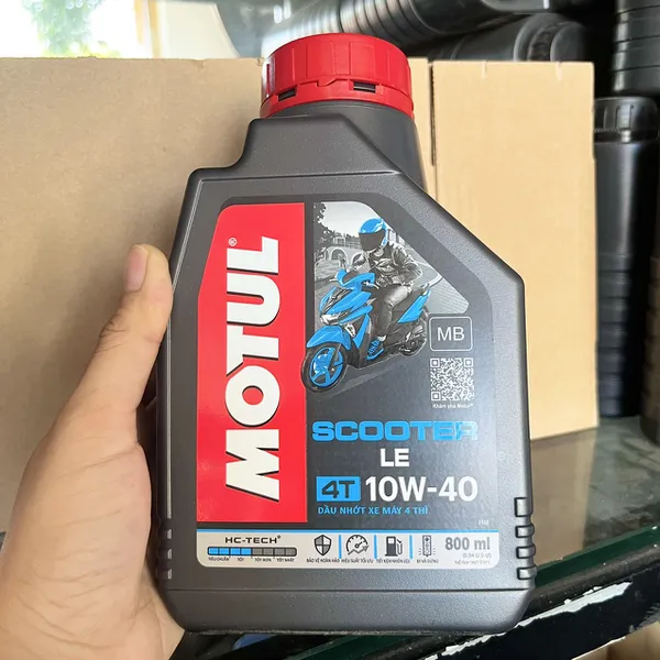 Nhớt Motul Xe Tay Ga Motul Scooter LE 4T 10W40 800ml Màu Xanh Dương Chính Hãng Nhập Khẩu
