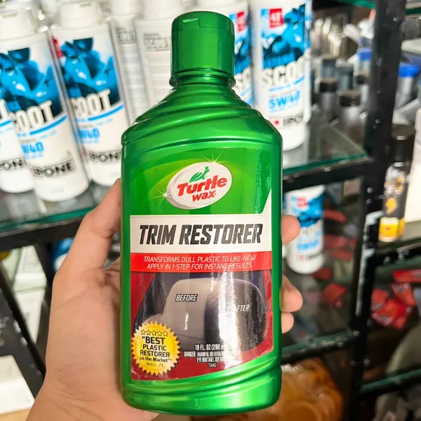 Chai Phục Hồi Nhựa Nhám Xe Máy Turtle Wax Trim Restorer 296ml