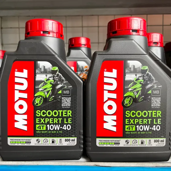 Nhớt Motul Xe Tay Ga Scooter Expert 10w40 0.8L