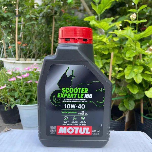 Nhớt Motul Xe Tay Ga Scooter Expert 10w40 0.8L