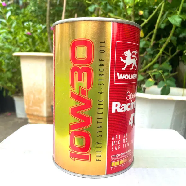 Nhớt Xe Ga Wolver Special Racing 10W30 800ML Tổng Hợp Nhập Khẩu Đức