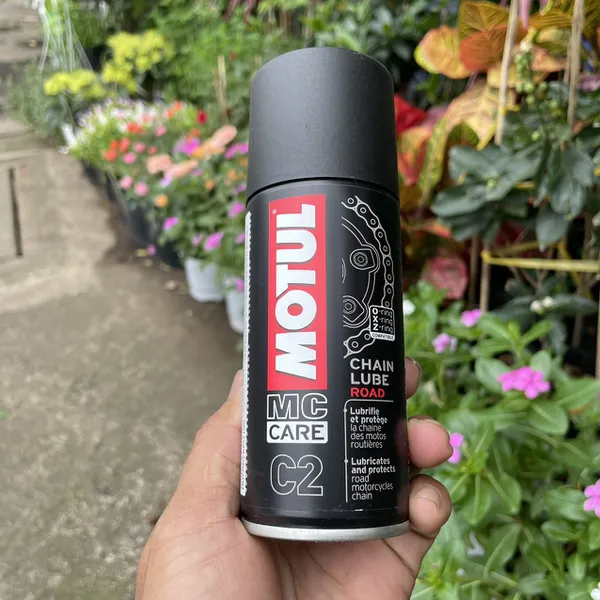 Chai Xịt Dưỡng Sên - Xích Motul C4 Factory Line 400ml