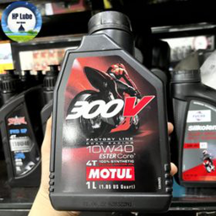 Nhớt Motul 300V Chai 1L Tem 1 Lớp Cho Xe Số, Xe Côn Tay, PKL