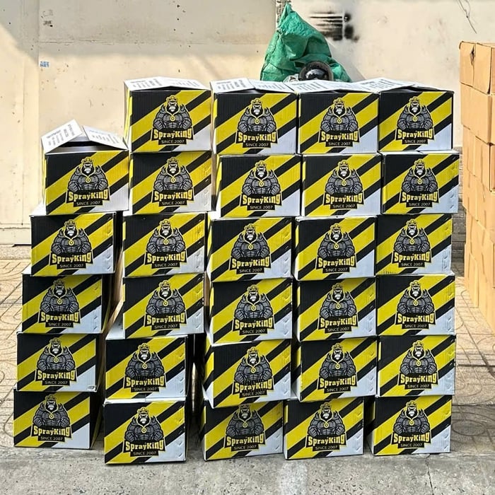 Mua Sỉ Thùng 24 Chai Xịt Phục Hồi Nhựa Nhám, Nhựa đen, Dưỡng Đen Làm Mới Nhựa Nhám Sprayking Plastic Shine 400ml.