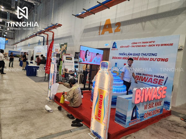 Bảng Hiệu Bạt Hiflex: Tại Sao Là Lựa Chọn Phổ Biến?