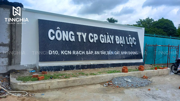 Mẫu Bảng Hiệu Công Ty Đá Hoa Cương Chữ Nổi