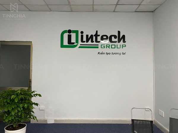 Logo Mica Dán Tường - Chữ Mica Trang Trí Đẹp