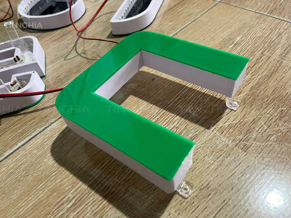 BẢNG HIỆU CHỮ NỔI GẮN LED ĐẸP THU HÚT