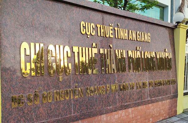 Bảng hiệu đá hoa cương chữ nổi inox cơ quan cục thuế (ảnh sưu tầm)
