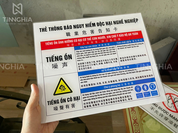 LÀM BIỂN MICA DĨ AN