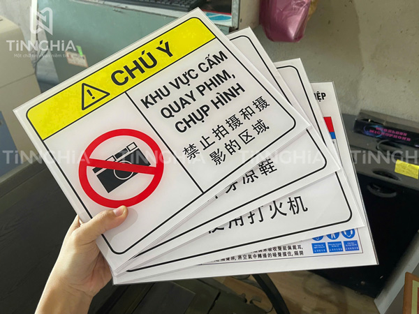 BẢNG HIỆU MICA BẾN CÁT