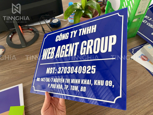 BẢNG HIỆU MICA BẾN CÁT