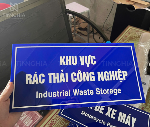 BẢNG MICA CHỈ DẪN BÌNH DƯƠNG