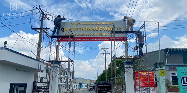 BẢNG HIỆU ALU ĐẸP BÌNH DƯƠNG