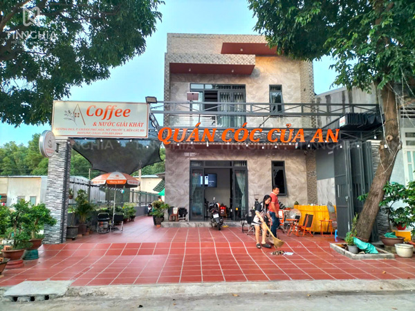 Làm biển hiệu chữ nổi gắn khung sắt giá rẻ tiệm cà phê TPHCM