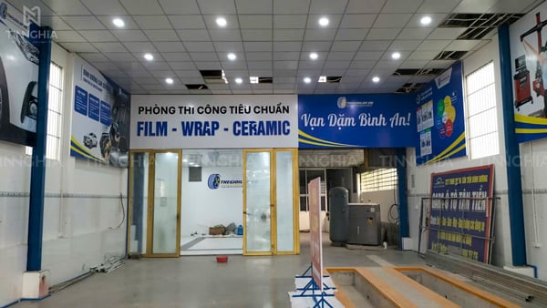 BIỂN QUẢNG CÁO TRUNG TÂM CHĂM SÓC XE BÌNH DƯƠNG - THẾ GIỚI LỐP