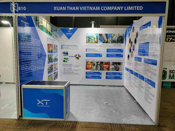 Thi công dán decal gian hàng tiêu chuẩn hội chợ triển lãm