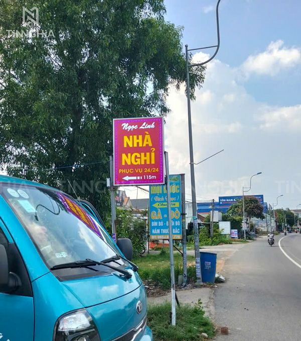 HỘP ĐÈN LED VẪY BÌNH DƯƠNG