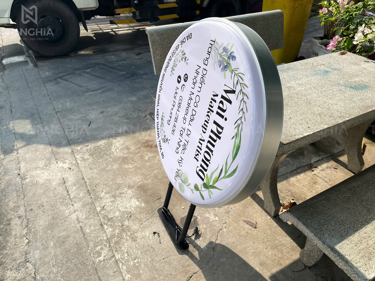 Làm Hộp Đèn Bảng Hiệu TPHCM