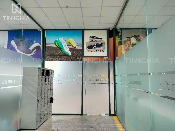 LÀM VÁCH NGĂN VĂN PHÒNG NHÔM KÍNH XINGFA THỦ DẦU MỘT