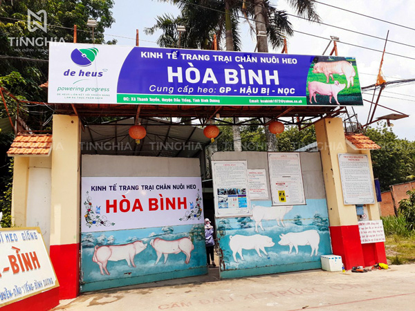 Bảng hiệu tôn dán decal Bình Dương