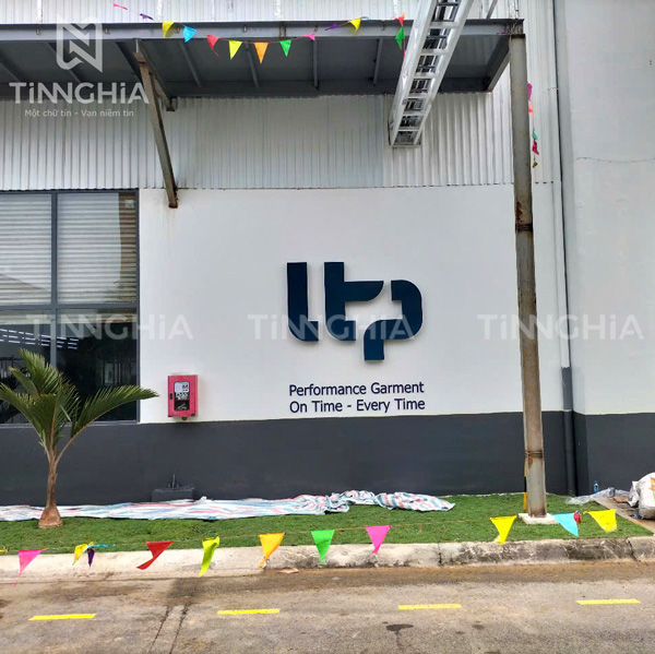 LÀM BẢNG HIỆU INOX THỦ DẦU MỘT