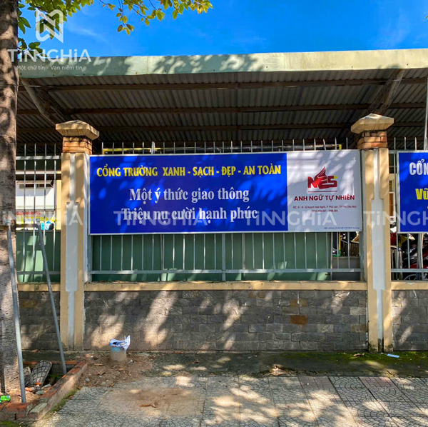 Tại Sao Biển Hiệu Bạt Hiflex Phù Hợp Cho Quảng Cáo Ngắn Hạn?