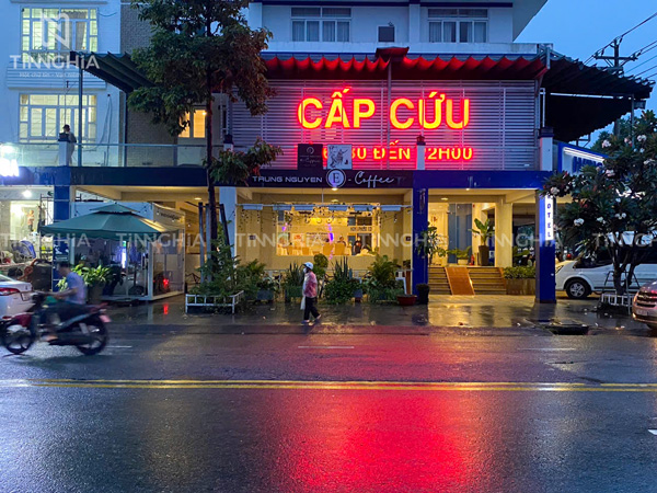 LÀM BẢNG QUẢNG CÁO BẾN CÁT BẰNG TÔN LAM