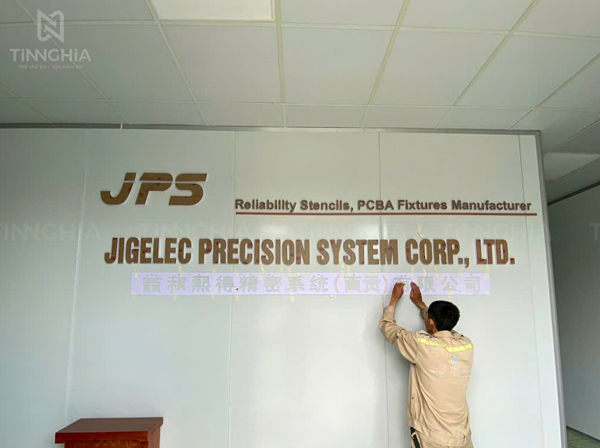 Báo giá làm logo background