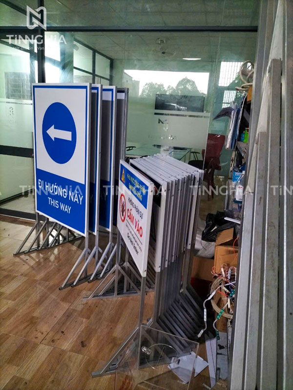 BẢNG HIỆU TÔN PHÚ GIÁO